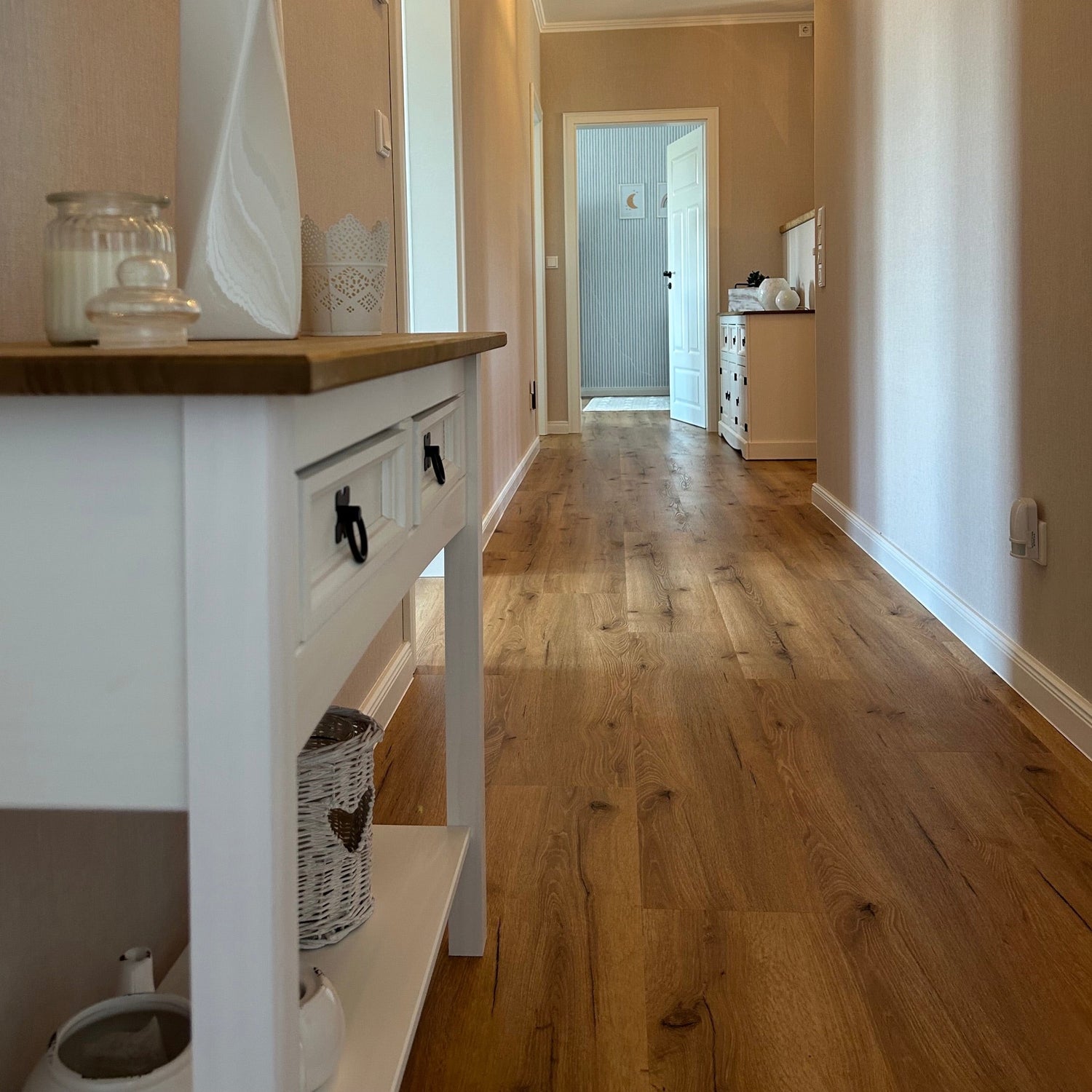 »Der Laminat-Shop24 Bestseller« Klebevinyl Unique Holzoptik  Flur