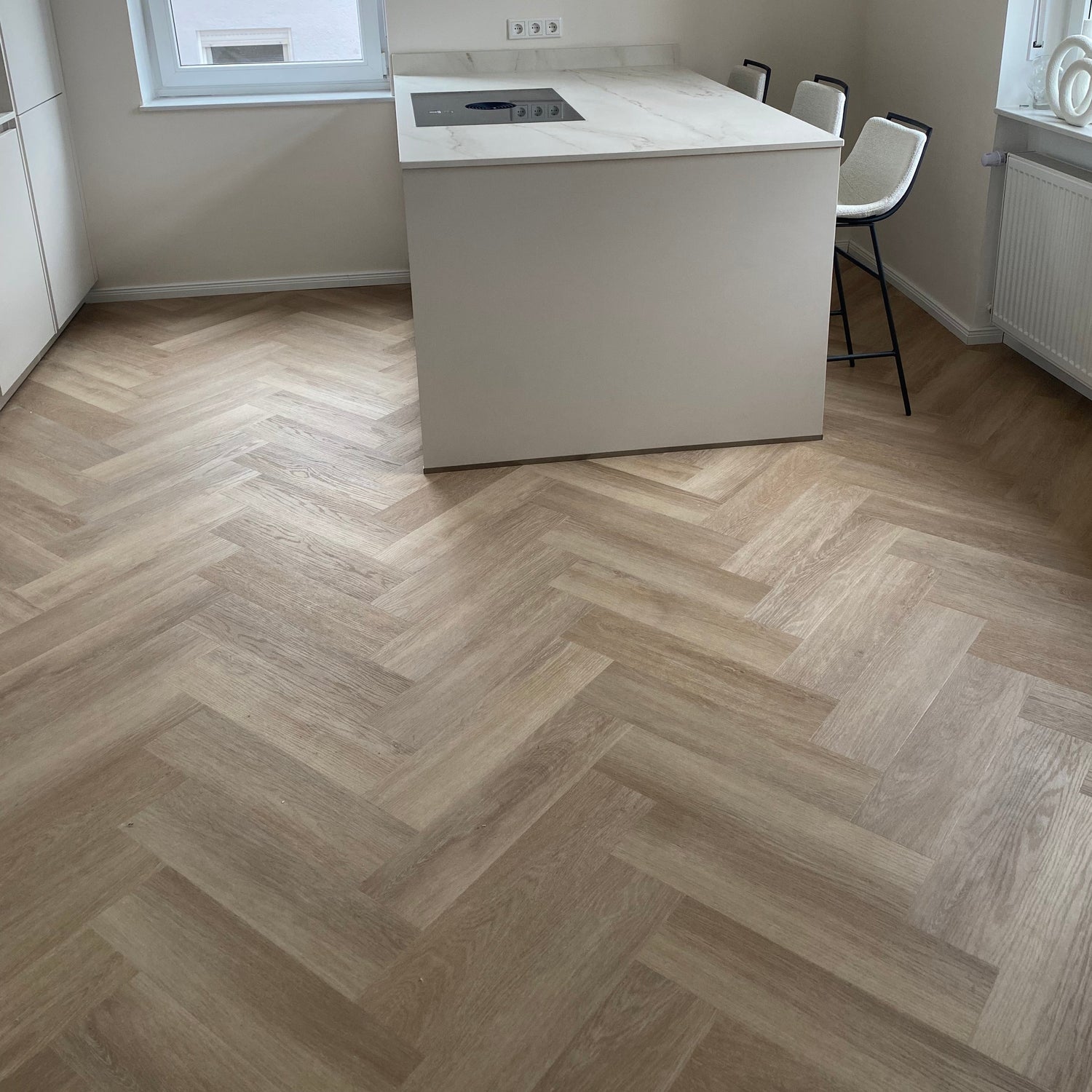 »Eiche Oleander« SPC Vinylboden Unique Holzoptik im Fischgrätdesign Raumbild 7
