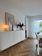 »Eiche Calathea« SPC Vinylboden Unique Holzoptik im Fischgrät Design Esszimmer