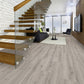  »Eiche Silviana« Klebevinyl Unique Holzoptik Treppenaufgang